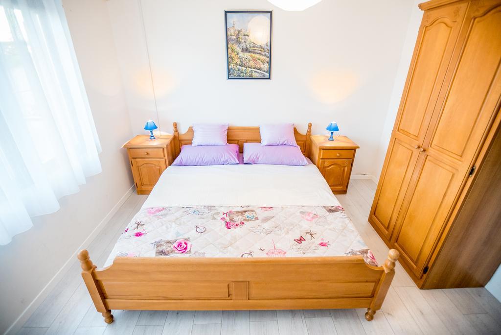 Apartments And Rooms Mare-Monti สตารีกราด-ปาเคลนีซา ภายนอก รูปภาพ