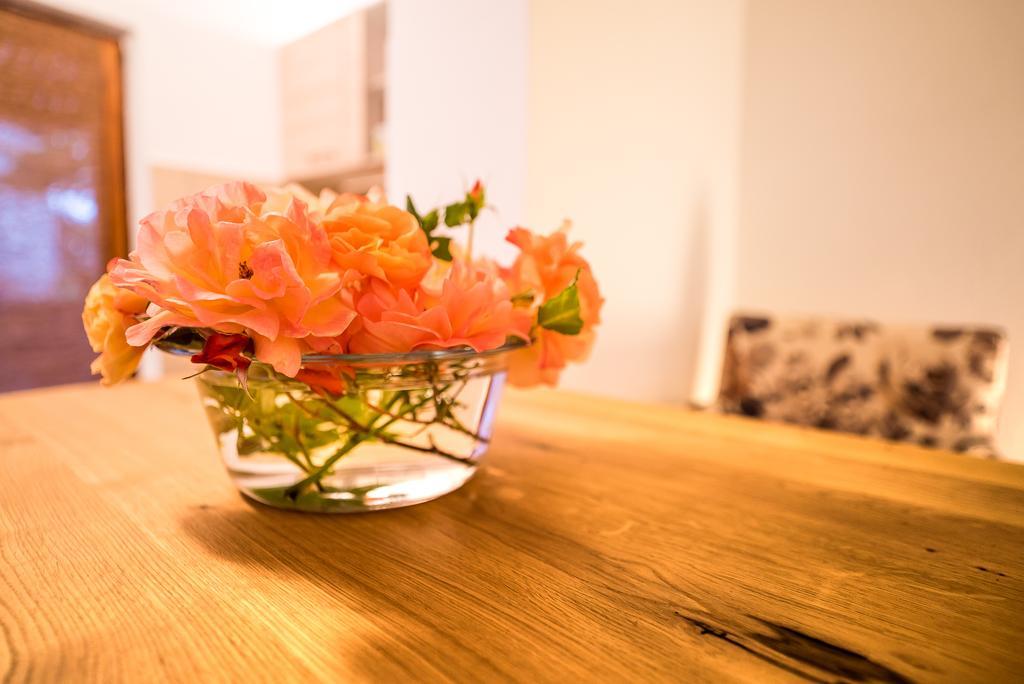 Apartments And Rooms Mare-Monti สตารีกราด-ปาเคลนีซา ภายนอก รูปภาพ